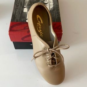 New Capezio Teletone tap lace up shoes